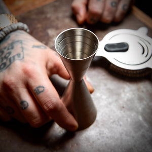 シェイクスリムボール Piña Slim Jigger (Brush Finish) – Mover & Shaker Co